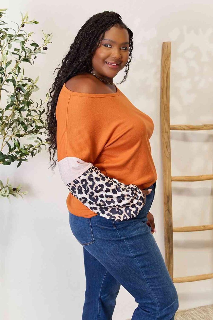 Clothing Trendsi | Double Take Leopard Long Sleeve Round Neck Sweatshirt Pumpkin