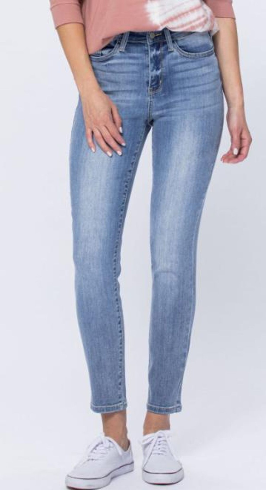 Clothing Judy Blue Jeans | High Rise Lt Bleach Wash Relaxed Fit Jeans