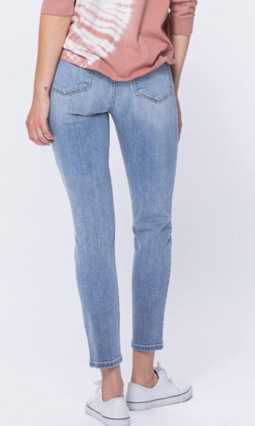 Clothing Judy Blue Jeans | High Rise Lt Bleach Wash Relaxed Fit Jeans