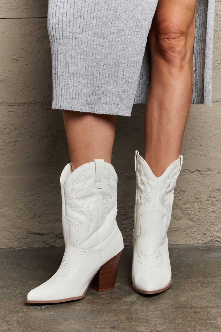 Clothing Trendsi | Legend Footwear Bella Cowboy Boots White