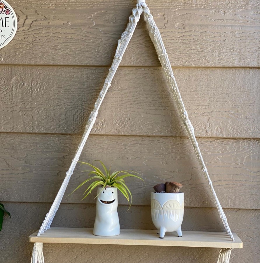 Clothing Flora Bunda | Macrame Hanging Shelf