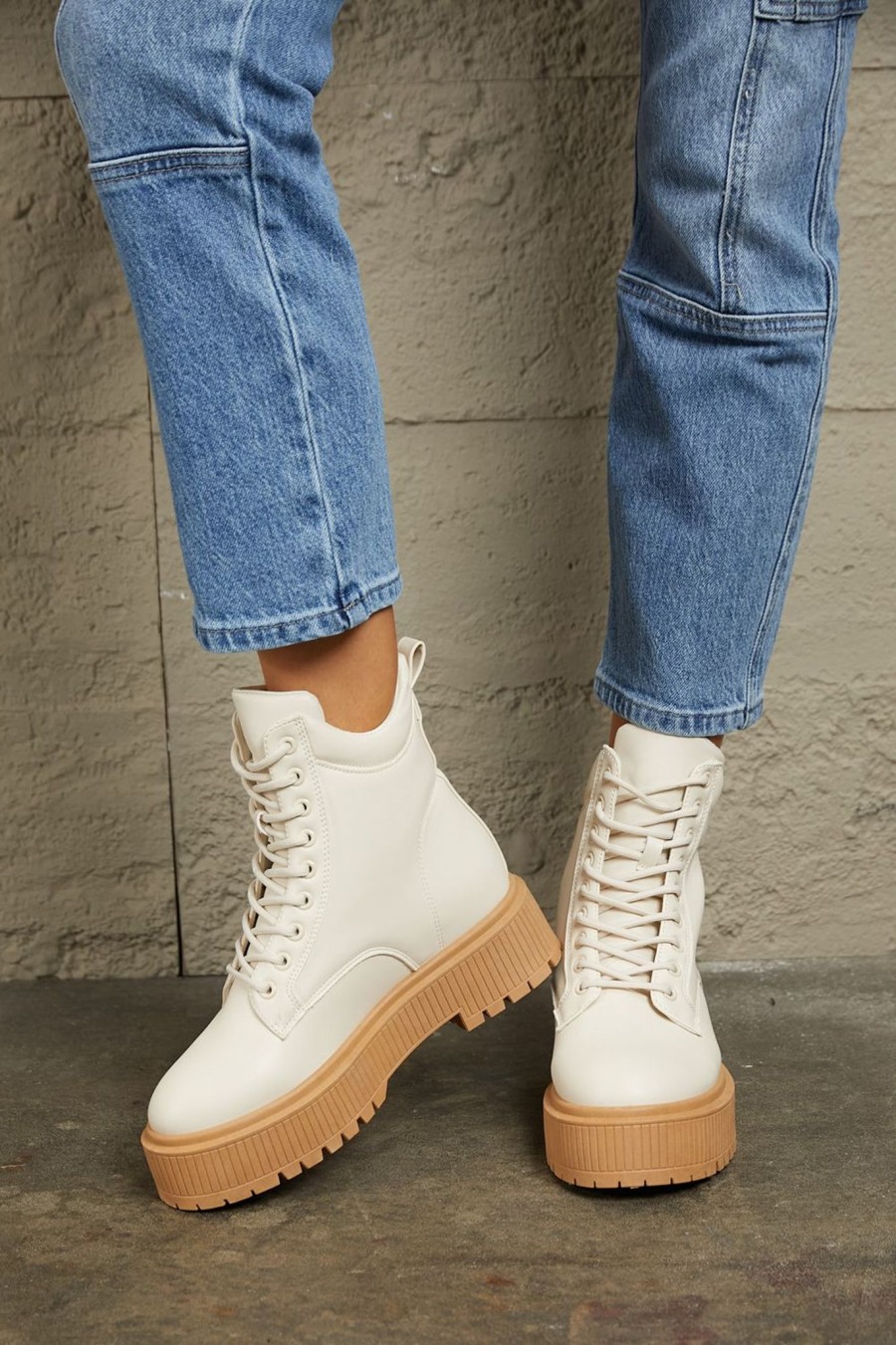 Clothing Trendsi | Platform Combat Boots Ivory