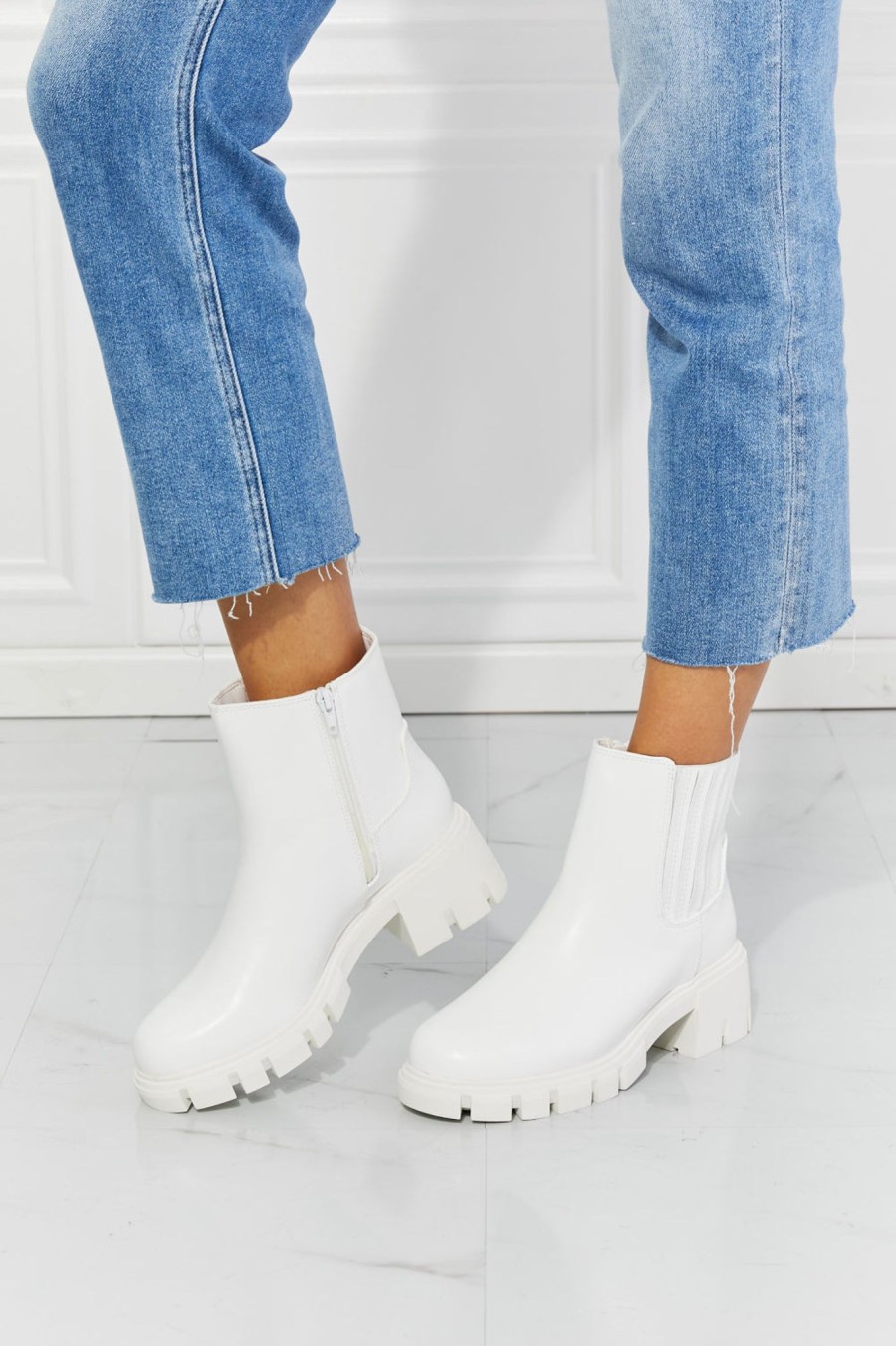 Clothing Trendsi | What It Takes Lug Sole Chelsea Boots In White